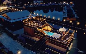 Western Camp Resort